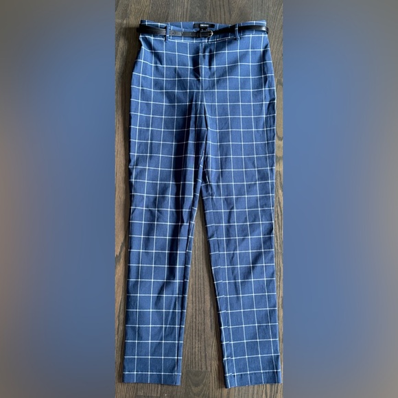 Forever 21 Pants - Forever 21 belted side zip skinny pant size medium